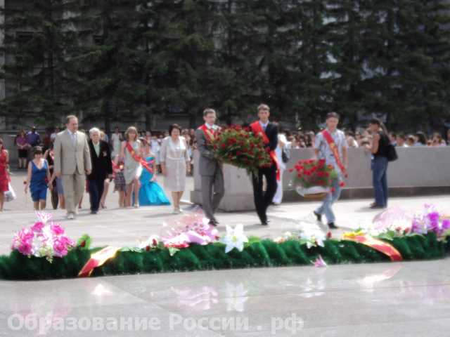 Возложение венков к вечному огню в г. Иркутск